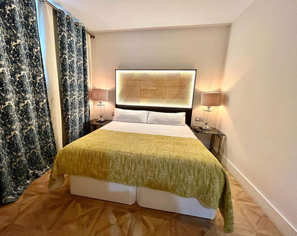Hotel Royal Suite Santander Ngoại thất bức ảnh